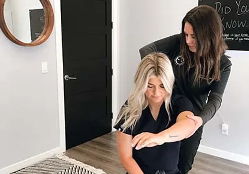 Chiropractor St Louis Park MN Heather Flatgard Chiropractic ART Adjustment